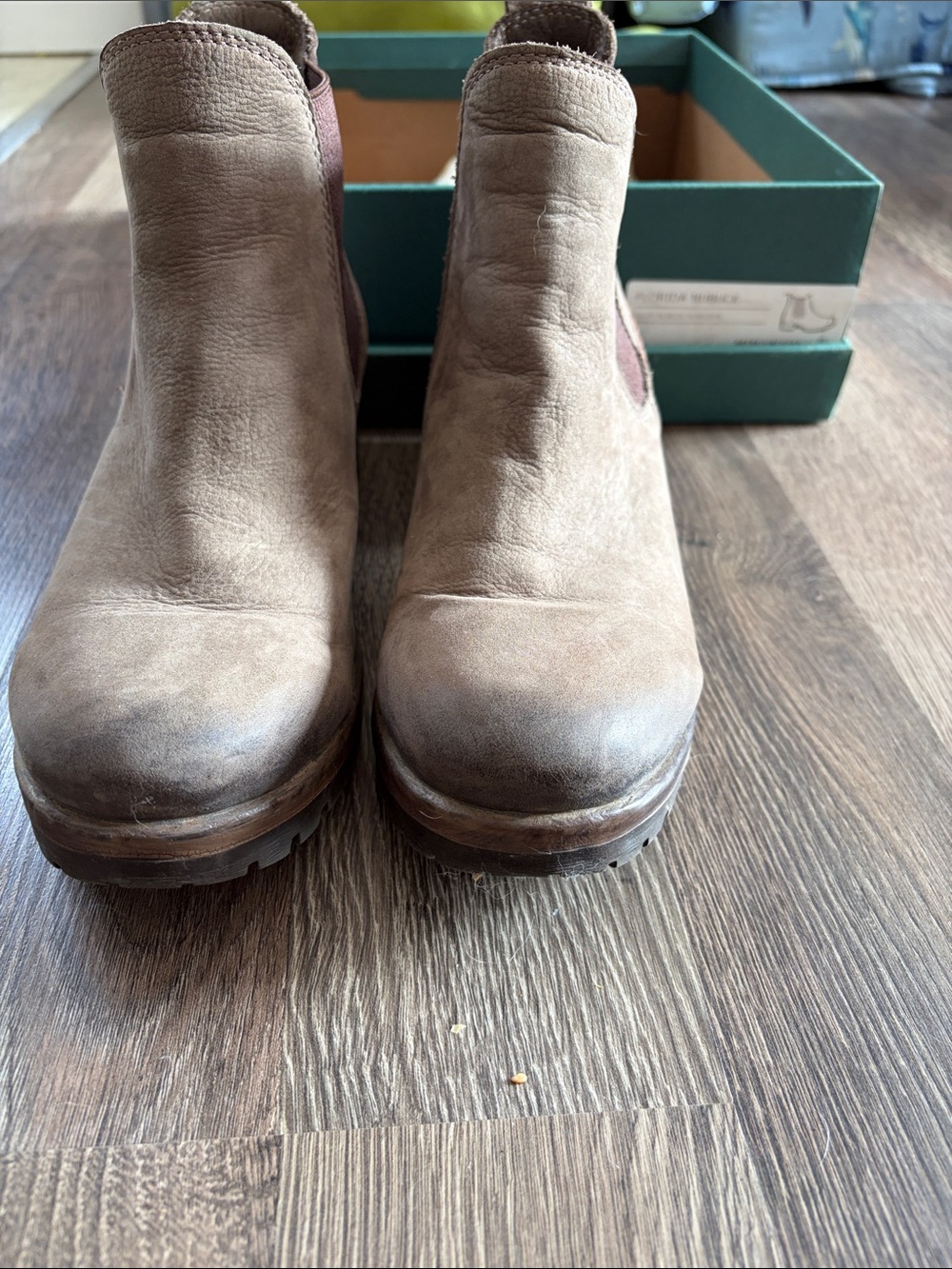 Women’s Bueno Taupe Chelsea Ankle Boots - size 39